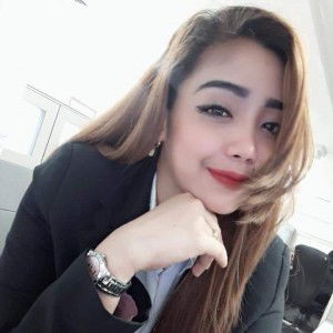 Ylrebmik Aloira profile icon