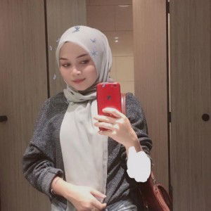 Nadheeya Ahmad profile icon