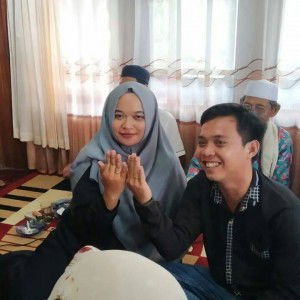 Rhyna Nurbiyah Sawitry profile icon