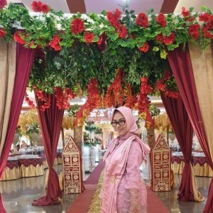 Putri Komala profile icon