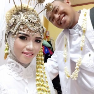 Putri Pirsia profile icon