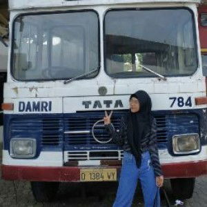 Andini Risdiyanti profile icon