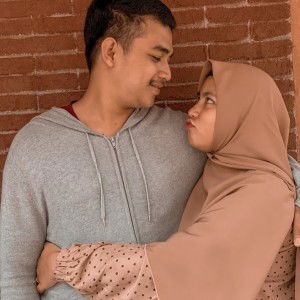 FenFen Reza profile icon