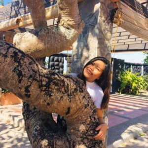 Rhea Calderon Mondia profile icon