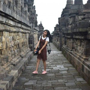 Desi Ratnasari Samosir profile icon