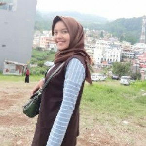 Seneng Rosidah profile icon