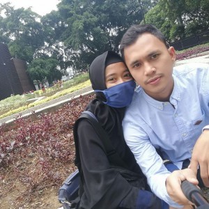 Ade R Fitriana profile icon