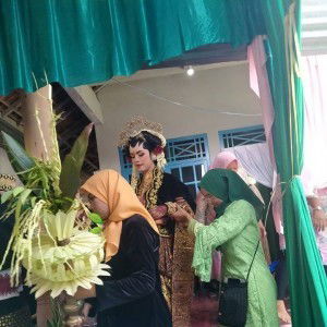 Cempaka Dini Arum profile icon