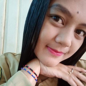 Desy Pratiwi profile icon