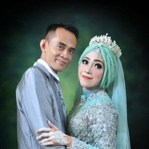 Enok Badriah profile icon