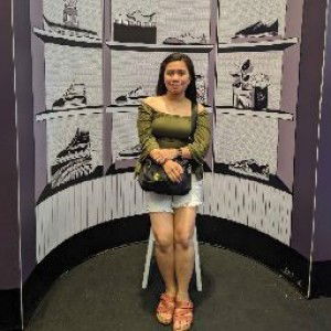 Ria Laus profile icon