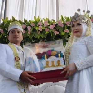 Ika Yuli Novarianti profile icon