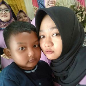 Yenie Yulianie profile icon