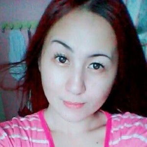 Rowena Igne profile icon