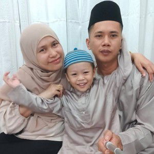 Eyna MyieNa profile icon