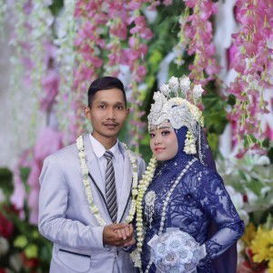 Rina Atin profile icon