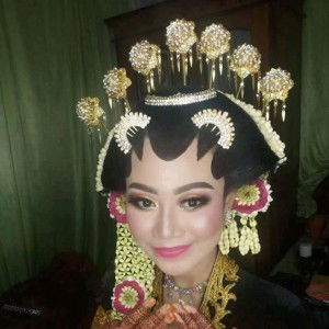 Fitrii Yatul Fikri profile icon