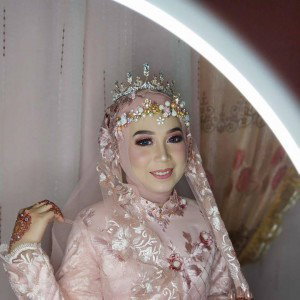 Intan Permata Sari profile icon