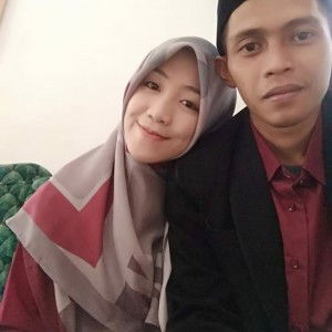 Iis Az-zahra profile icon