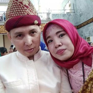 Dewi Suryanti profile icon