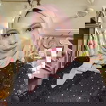 Shahida Ismail profile icon