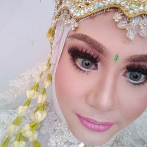 Yeni Anggraini profile icon