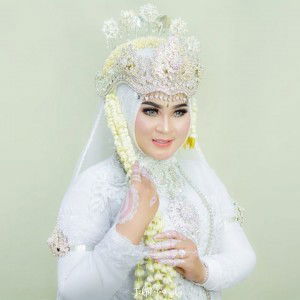 Nining Jhion Sahita profile icon