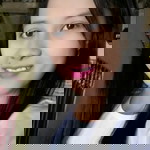 Rhia Widiasti profile icon