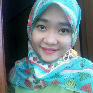 Esti Mulyani profile icon