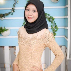 Dena Azhari profile icon