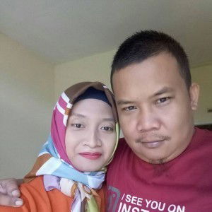 Ria Anggraeni profile icon