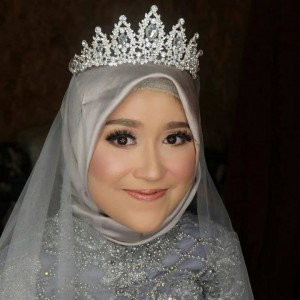 Rieke Pranada Wijaya Putri profile icon