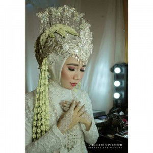 Enah Karlinah profile icon