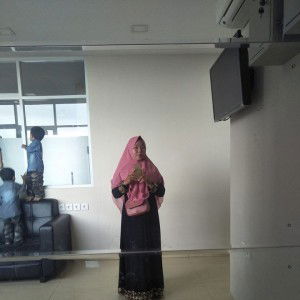 Ayu Valestary profile icon