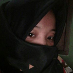 Larasuci Qurrotulainiyah Alhuseyni Alexander profile icon