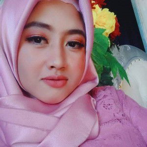 Putri Nurul Qolby profile icon