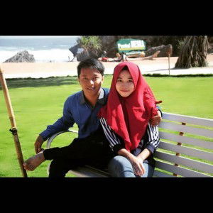 lola fitriana profile icon