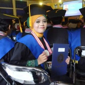 Yulita Iin Astiyawati profile icon