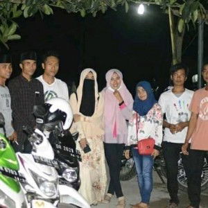 Evie Komala Sari profile icon