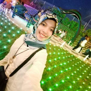 Fitri Febriana profile icon