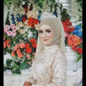 Putry Kania Dewi profile icon