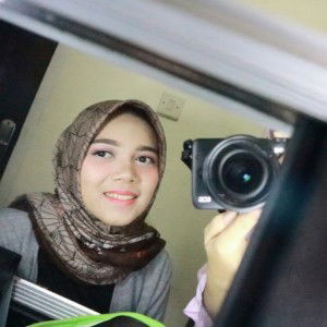 Ira Fitriani profile icon