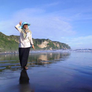 Desi Pertiwi profile icon