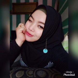 Dinda Agustin profile icon