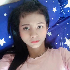 พลอย ชนม์นิภา เสาวพันธ์ profile icon