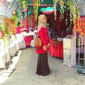 Hanisatul Husna profile icon