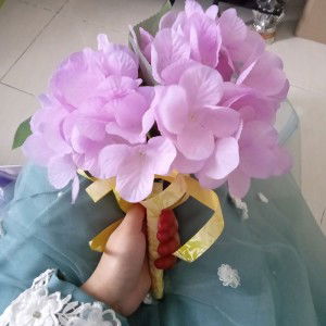 Dayang Fara profile icon