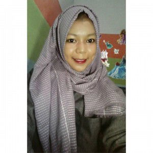 Dini Apriliah profile icon