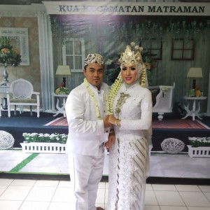 Larasati Sati profile icon