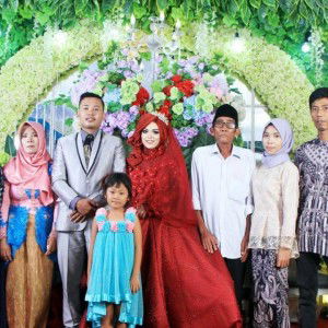 Widia Astutik profile icon